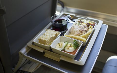 VIA Rail : vivez l’expérience culinaire de la classe affaires chez vous