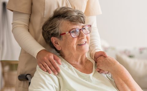 Finally! Réseau FADOQ applauds measure to lower contributions for many residents o...