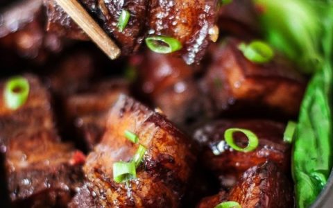 RECETTE Poitrine de porc braisé adobo