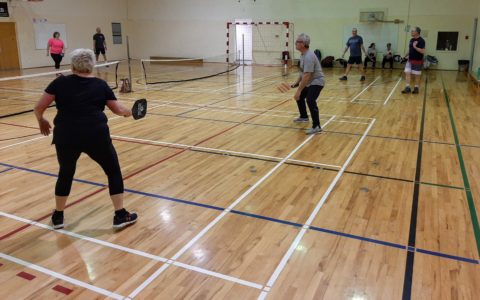 Ligues de pickleball intérieures FADOQ Région Bas-Saint-Laurent