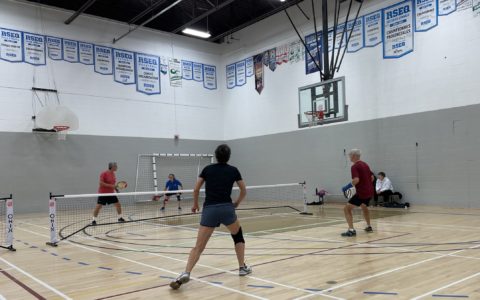 Ligues de pickleball intérieures FADOQ Région Bas-Saint-Laurent