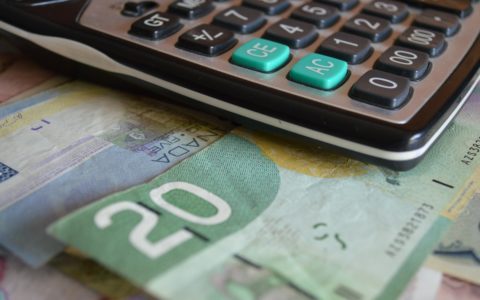 Une mise à jour économique sans aide immédiate pour les aînés
