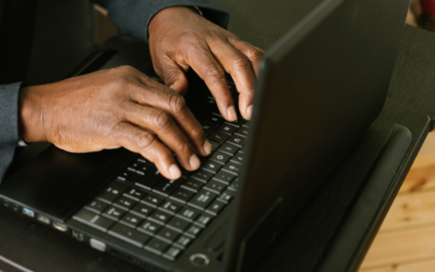 Seniors: all Government of Canada programs and services in one place