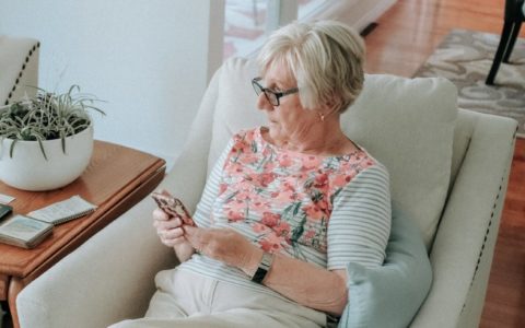 Journée internationale des personnes aînées : le logement au cœur des préoccupations