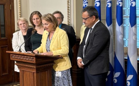 Le Réseau FADOQ presse encore Québec d’élargir la loi Françoise David