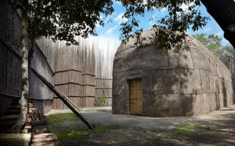 Huron-Wendat Museum and the Tilly Orchard (GVQ)
