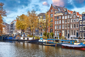 Amsterdam et Bruxelles en train