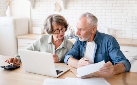 Sécurité de la vieillesse des 65-74 ans : Ottawa doit enfin foncer