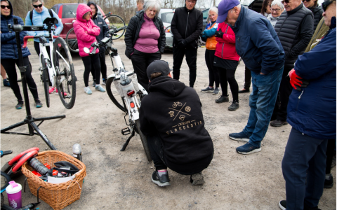 Atelier mécanique de vélo et circuit vélo