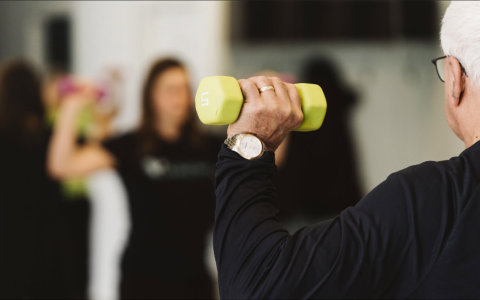 Entraînement physique en groupe avec Kinésia
